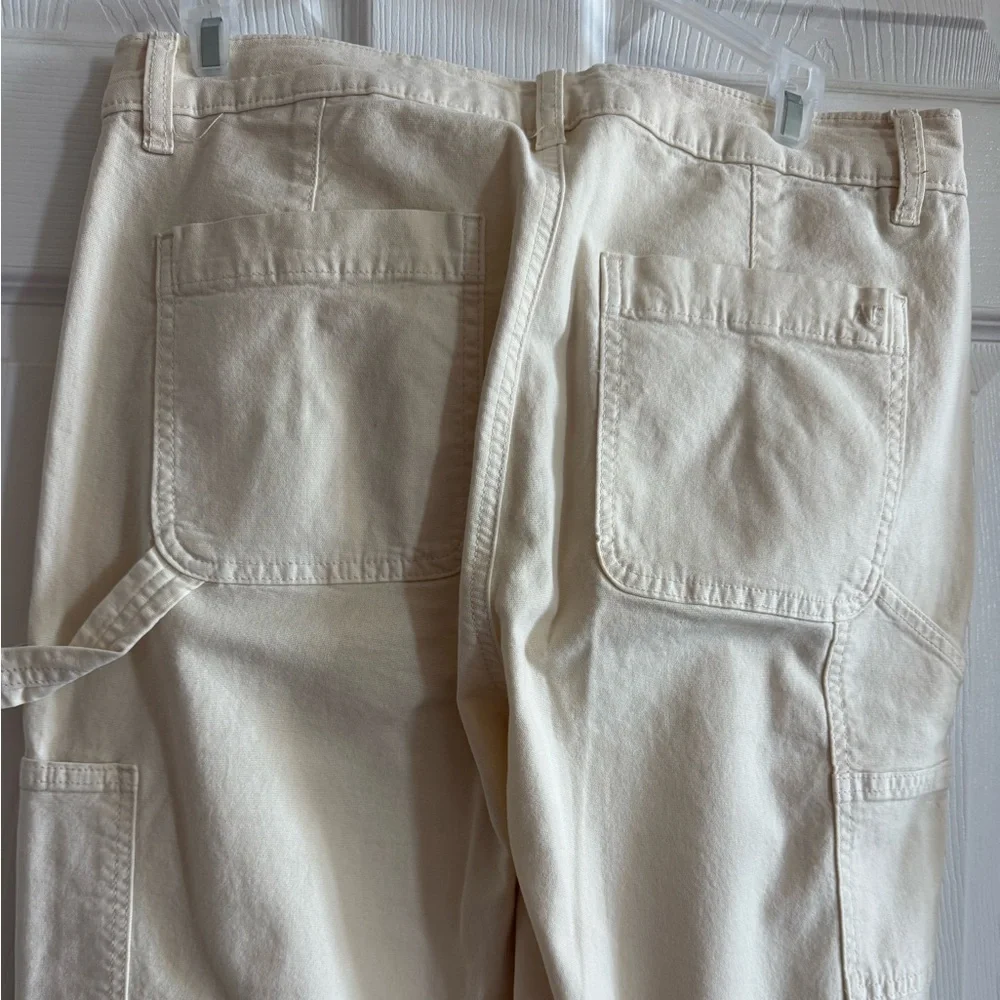 American Eagle Outfitters Cream Cargo Pants - Picture 4 of 5